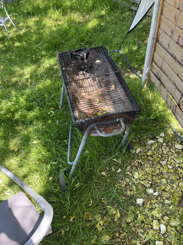 Cottage bbq — 7.0/10 Guest Ready