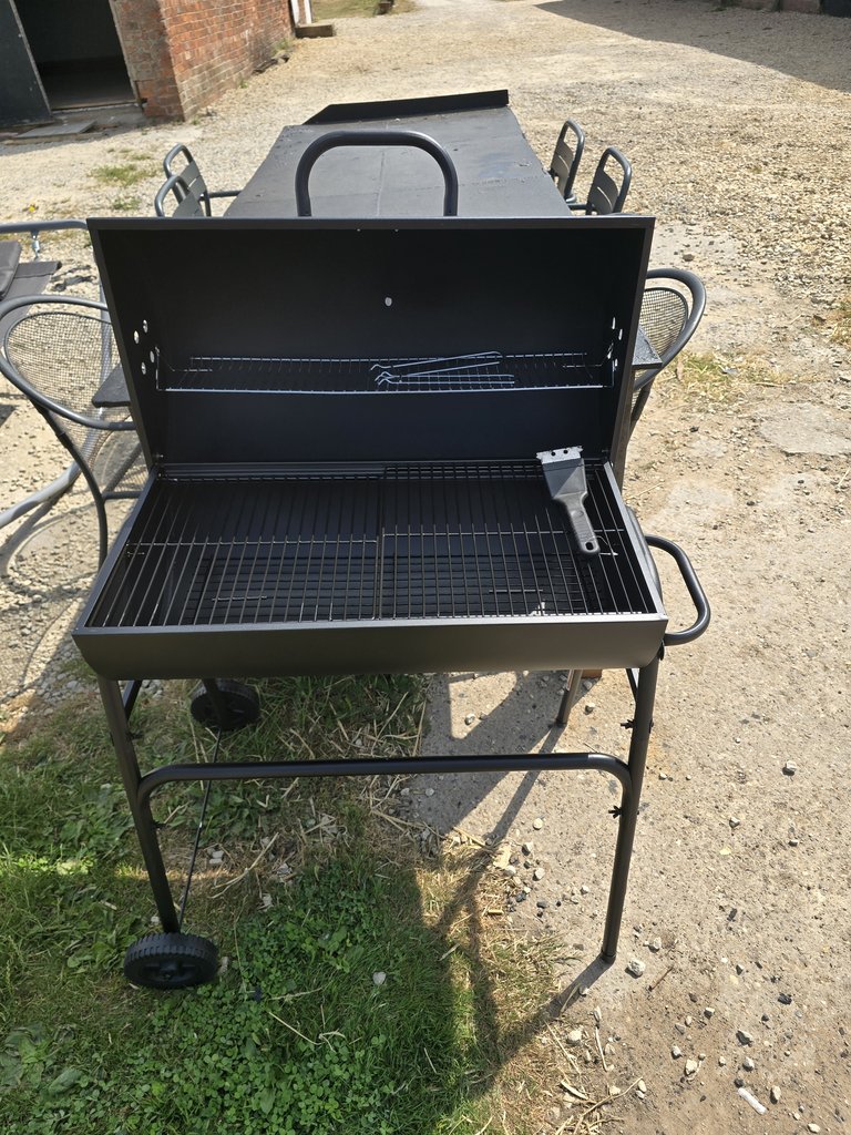 Cottage bbq — 8.0/10 Guest Ready