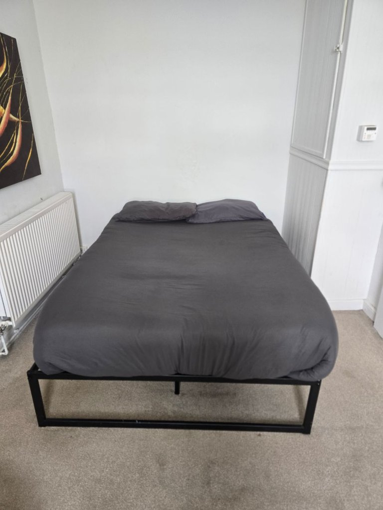 Cottage bedding — 7.5/10 Guest Ready