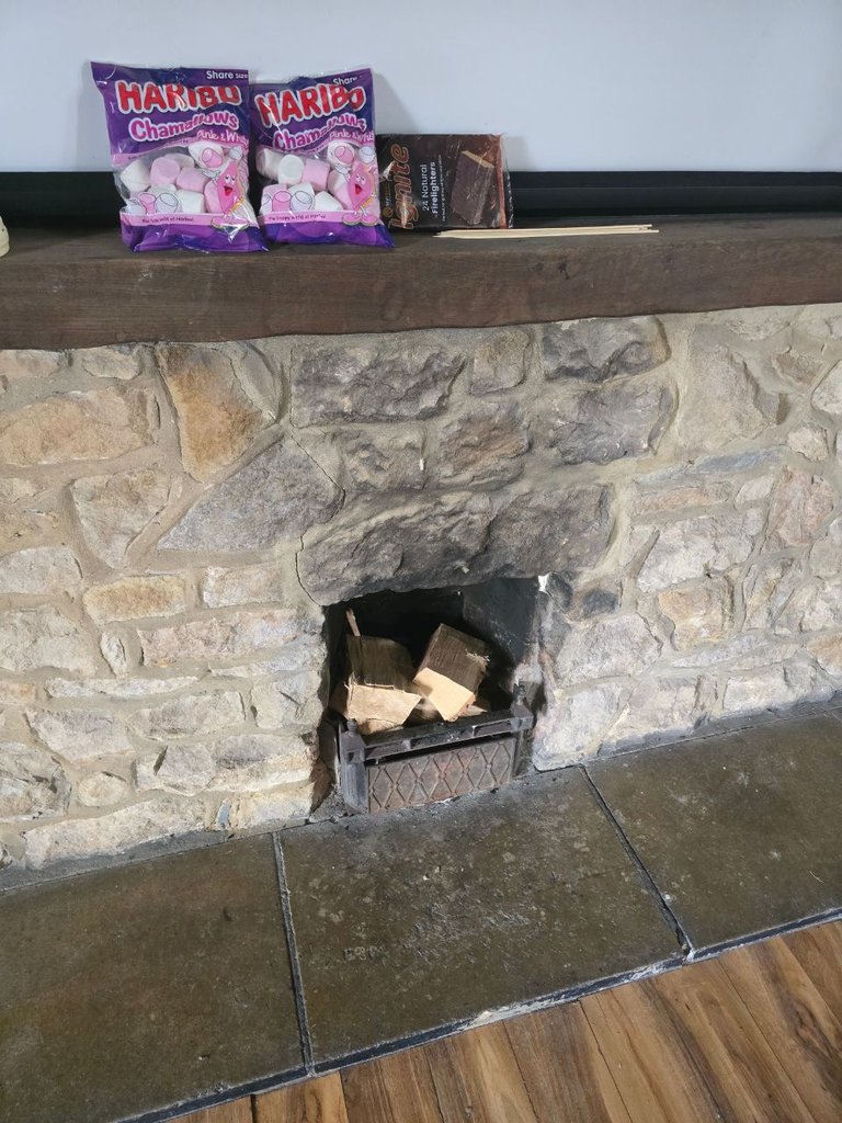 Cottage firepack — 7.5/10 Guest Ready