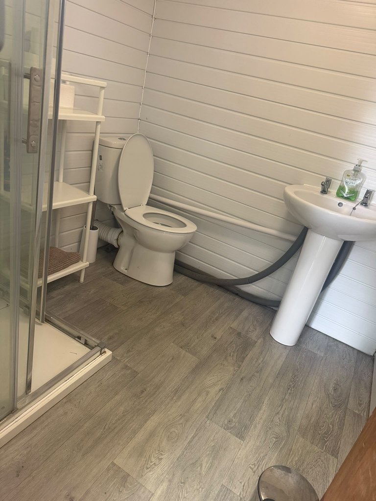 D0 toilet — 8.3/10 Guest Ready
