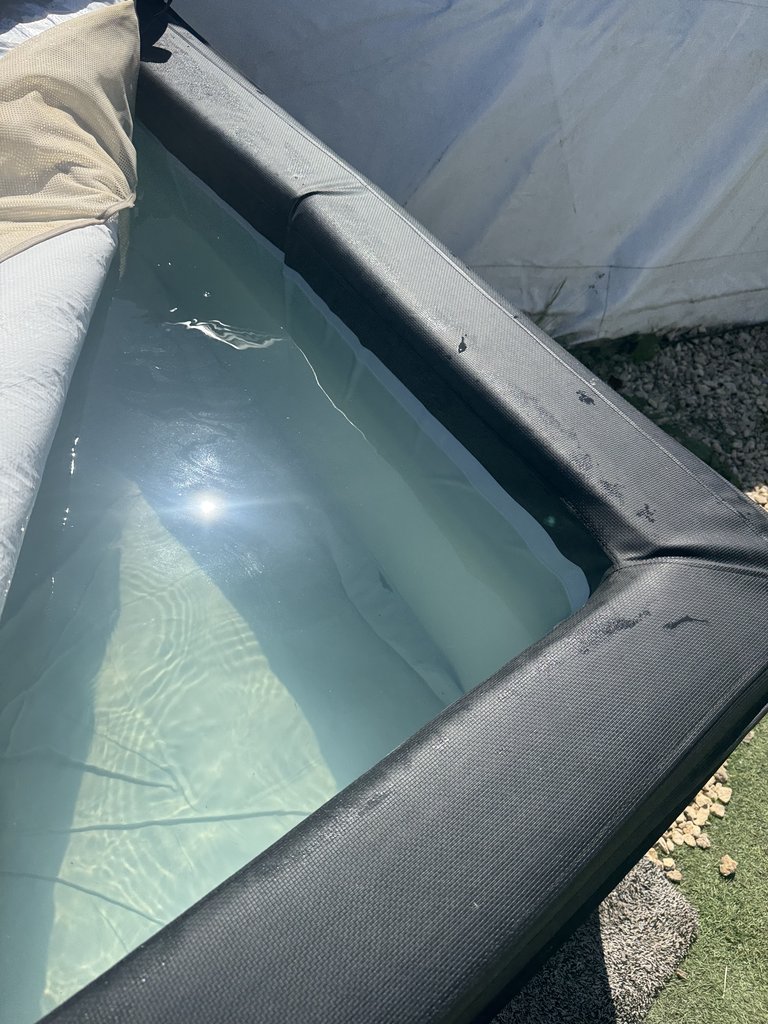 D1 hottub — 8.5/10 Guest Ready