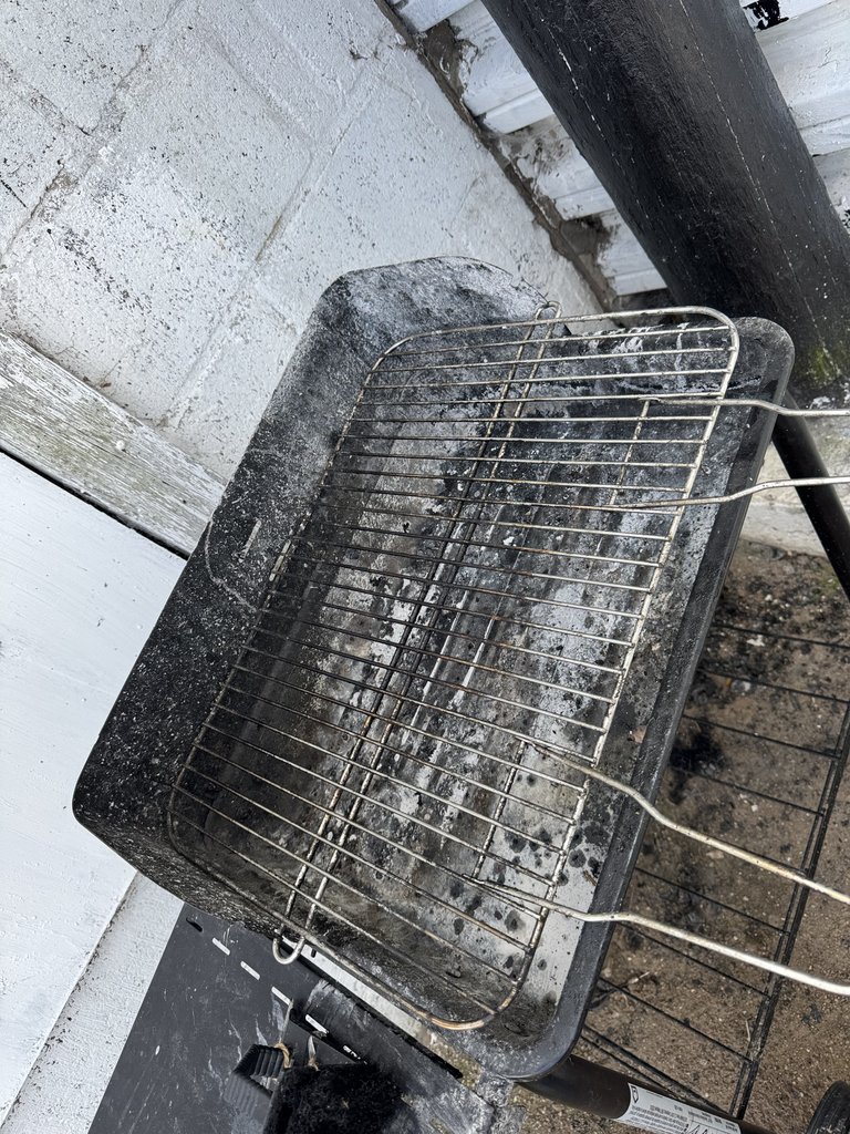 D2 bbq — 8.0/10 Guest Ready