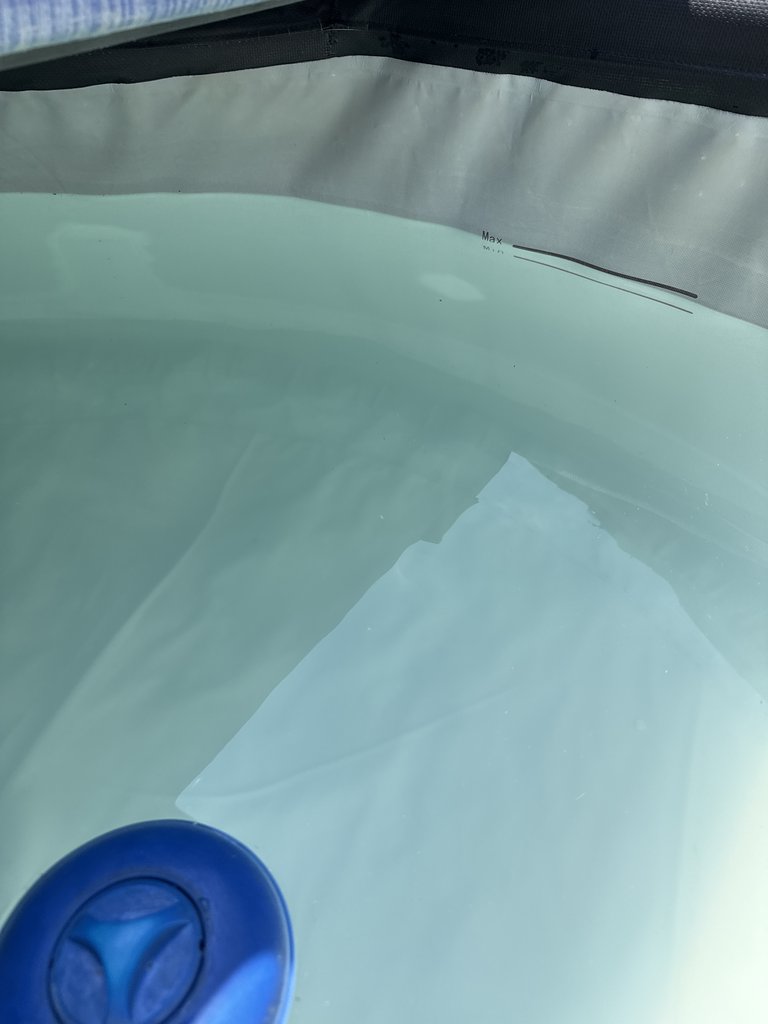 D2 hottub — 8.0/10 Guest Ready