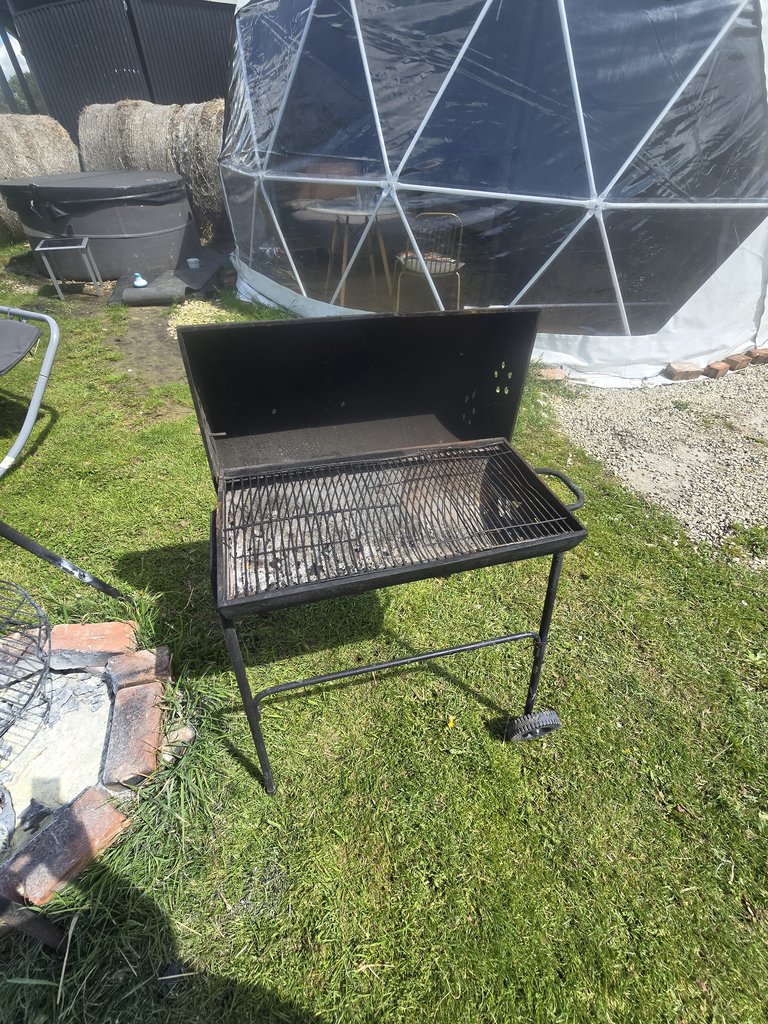 D5 bbq — 7.5/10 Guest Ready