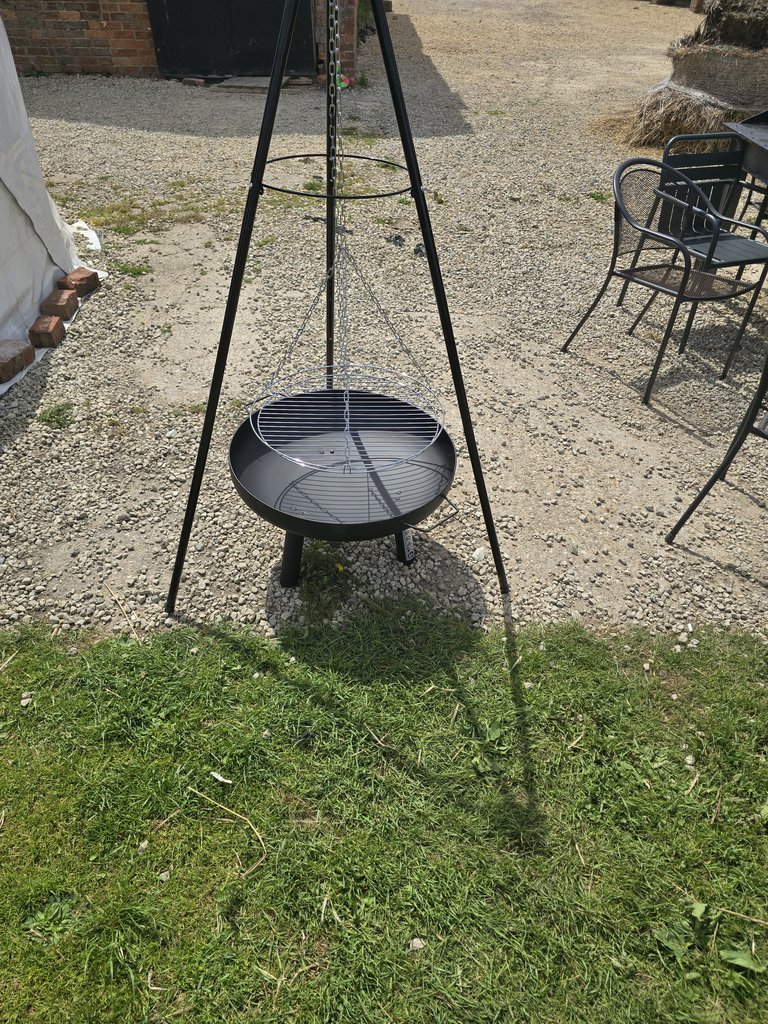 D5 bbq — 7.8/10 Guest Ready