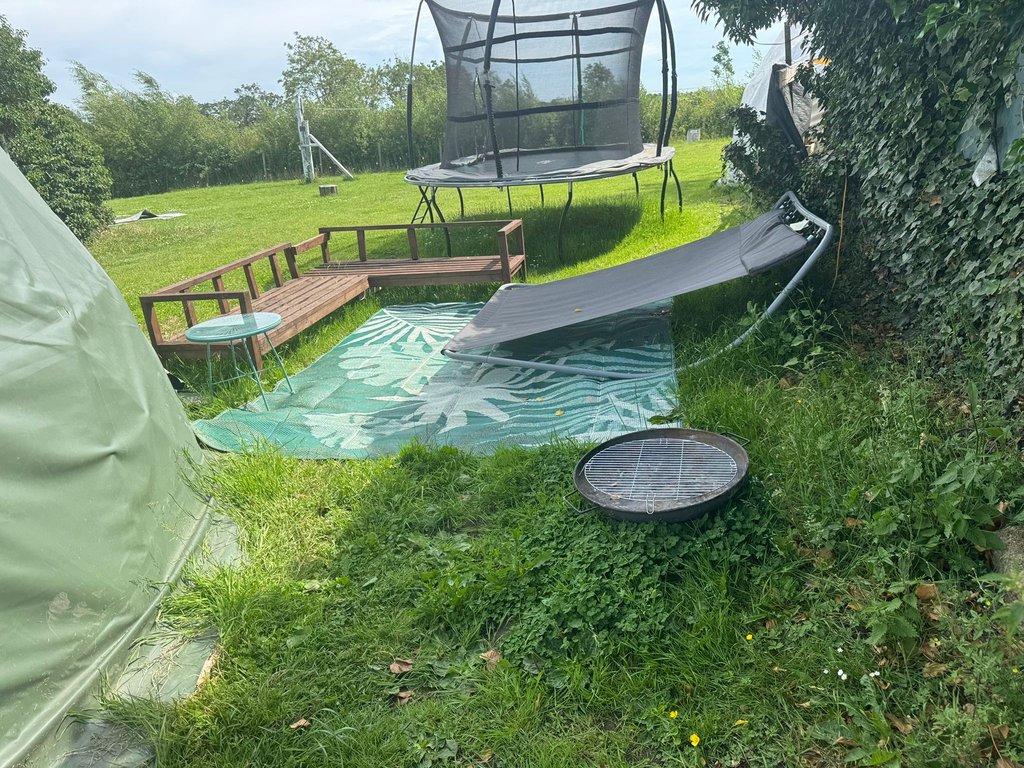 D5 hottub — 7.0/10 Guest Ready