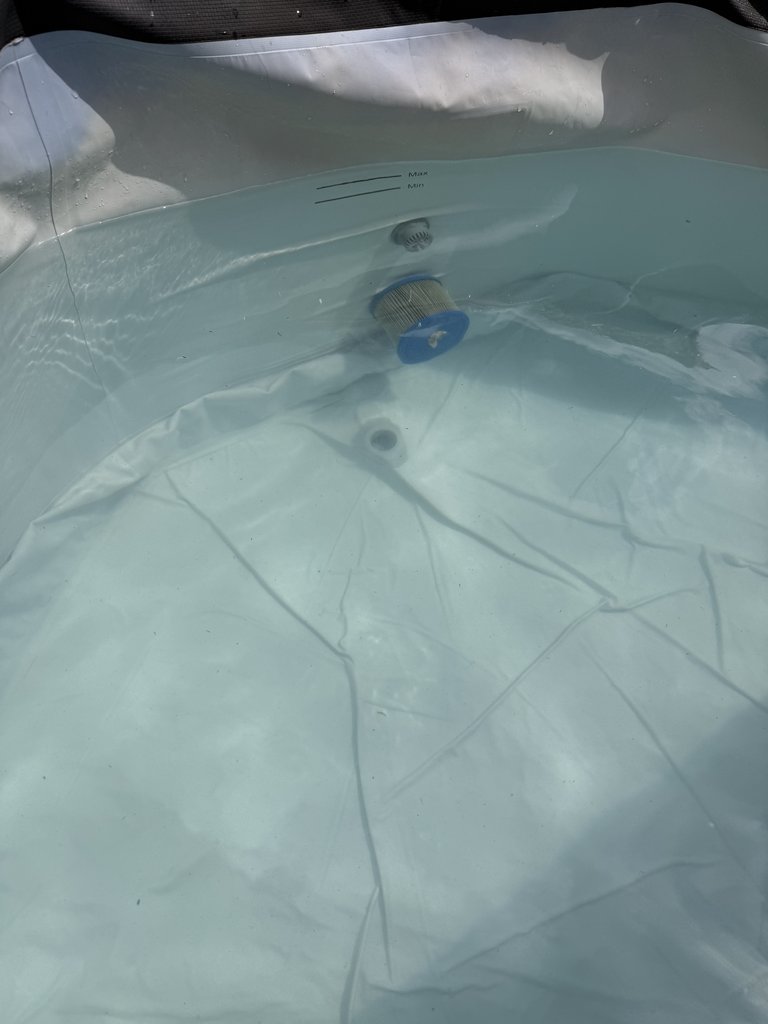 D5 hottub — 8.5/10 Guest Ready