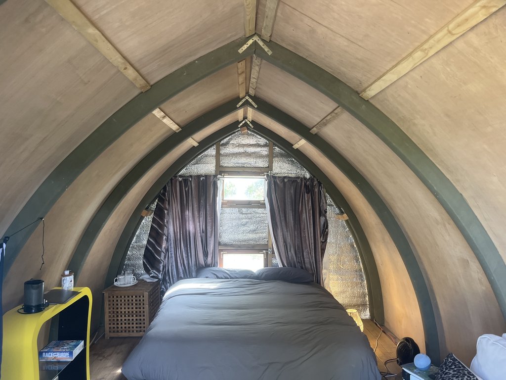 D1 bedding — 8.5/10 Guest Ready