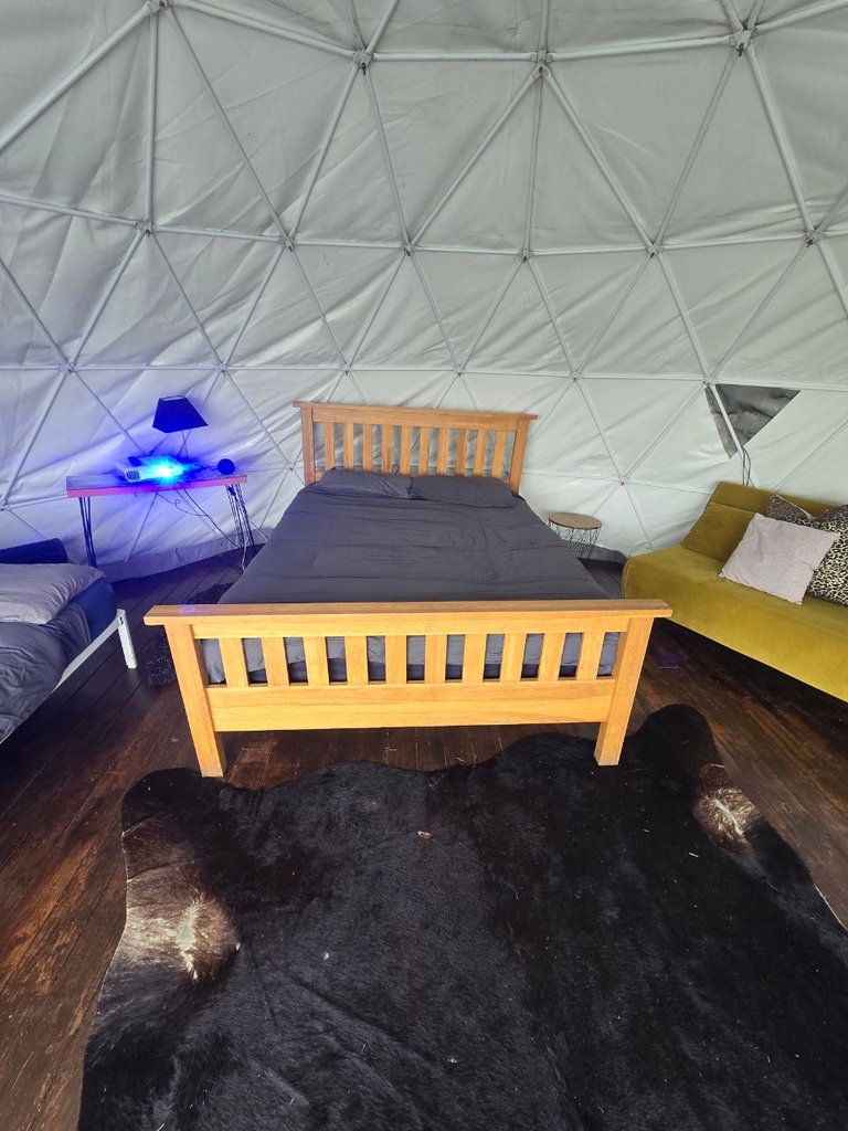 D1 bedding — 8.5/10 Guest Ready
