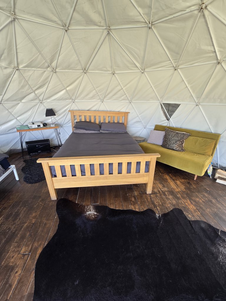 D1 bedding — 8.5/10 Guest Ready