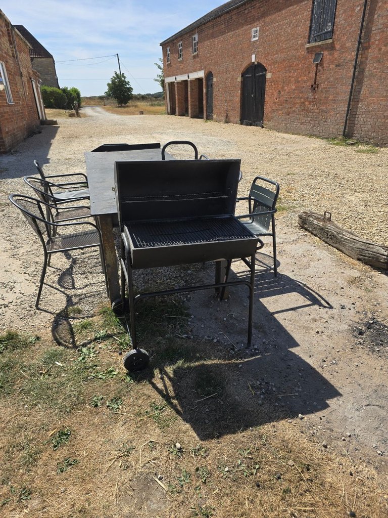 D5 bbq — 8.5/10 Guest Ready