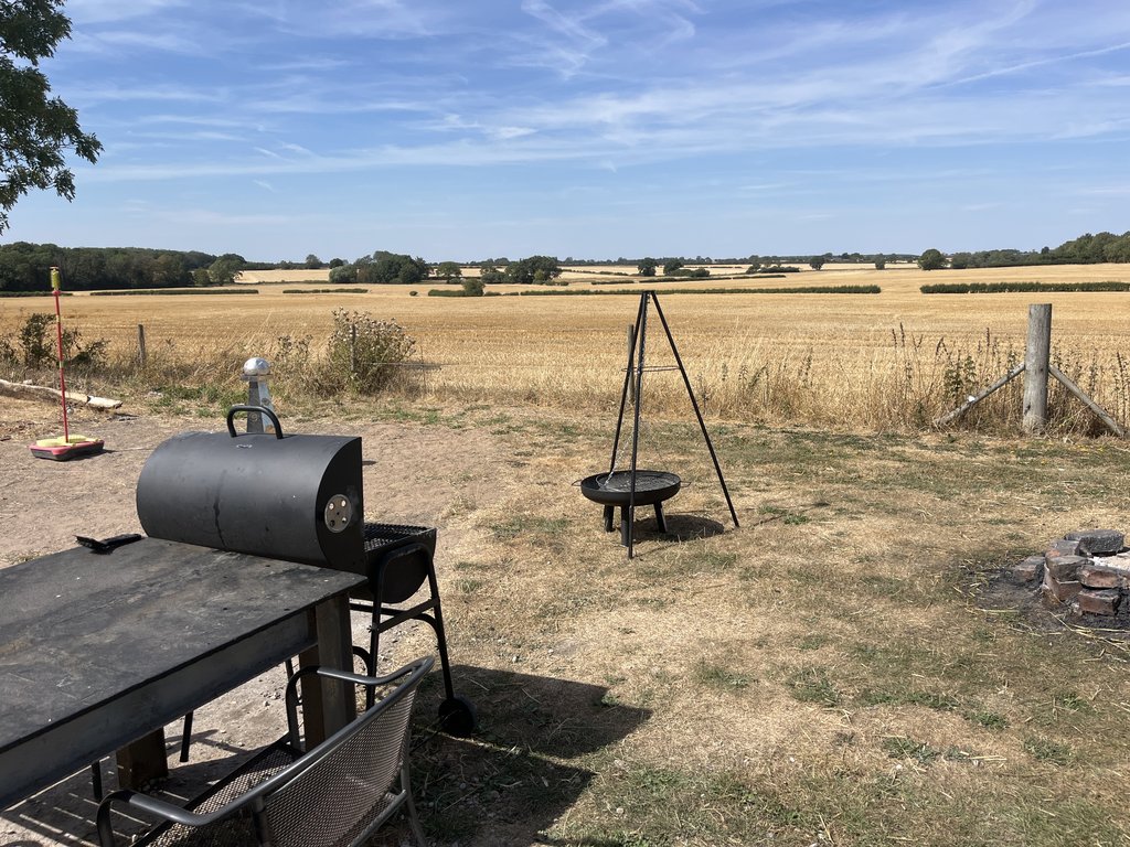 D5 bbq — 8.0/10 Guest Ready