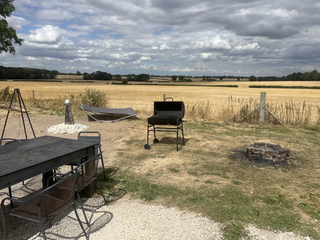 D5 bbq — 8.0/10 Guest Ready