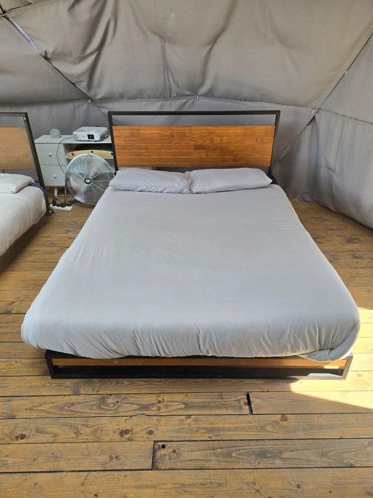 D5 bedding — 8.5/10 Guest Ready