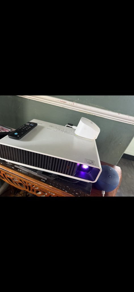 Cottage remote — 8.5/10 Guest Ready
