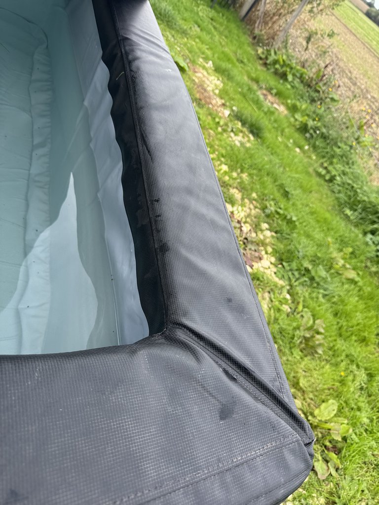 D1 hottub — 8.5/10 Guest Ready