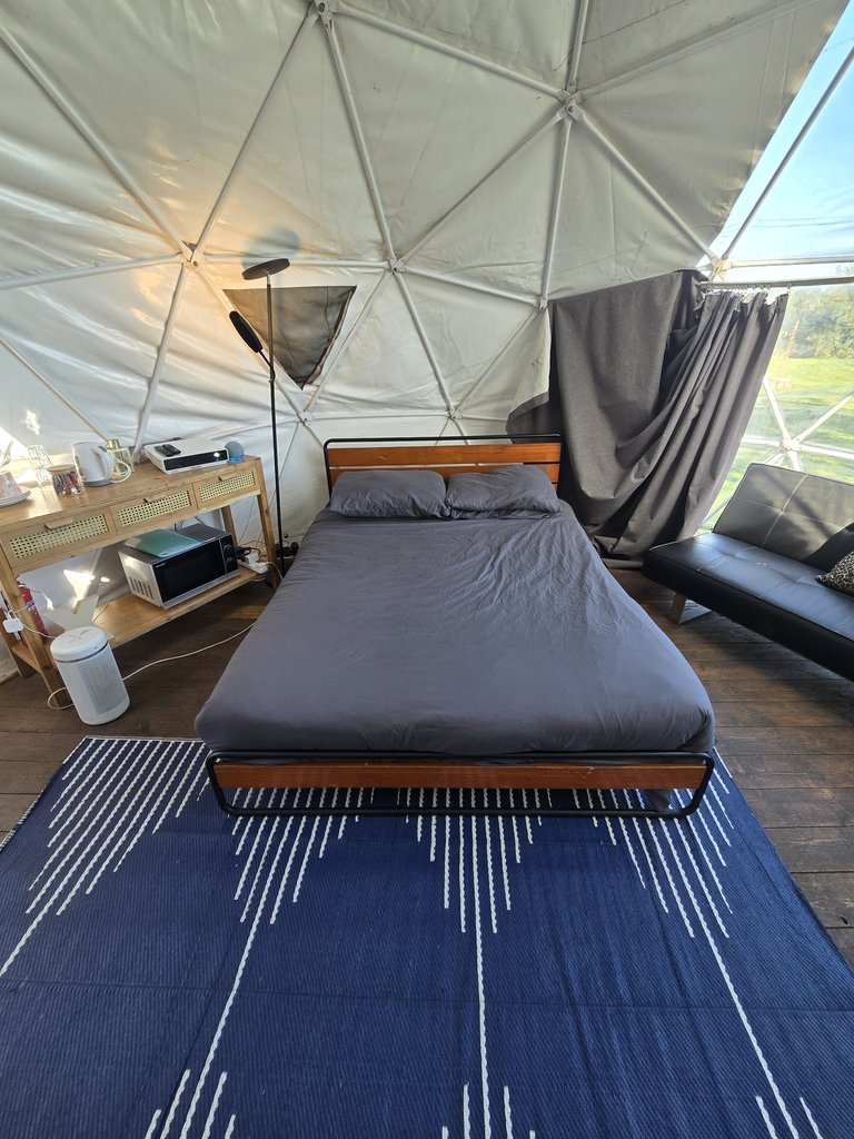 D2 bedding — 8.5/10 Guest Ready